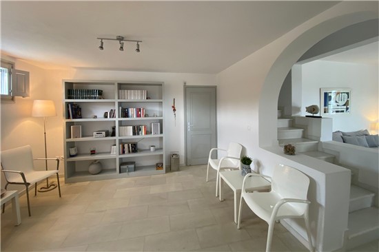 Villa Dioni Paros. A luxury Villa in Paros Greece