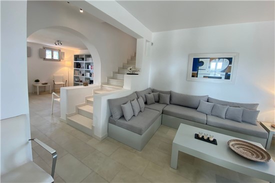 Villa Dioni Paros. A luxury Villa in Paros Greece